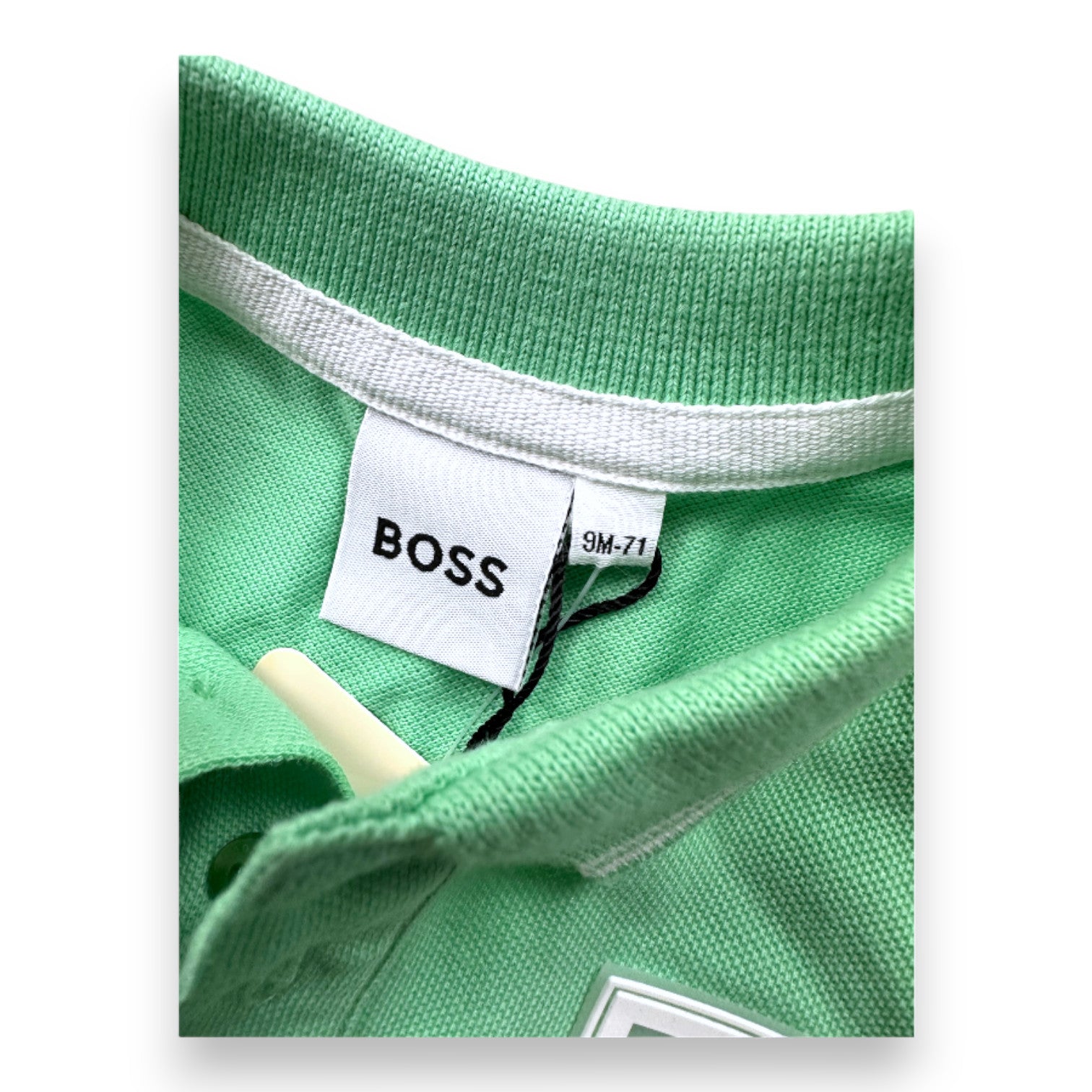 HUGO BOSS - Polo vert à manches courtes neuf - 9 mois