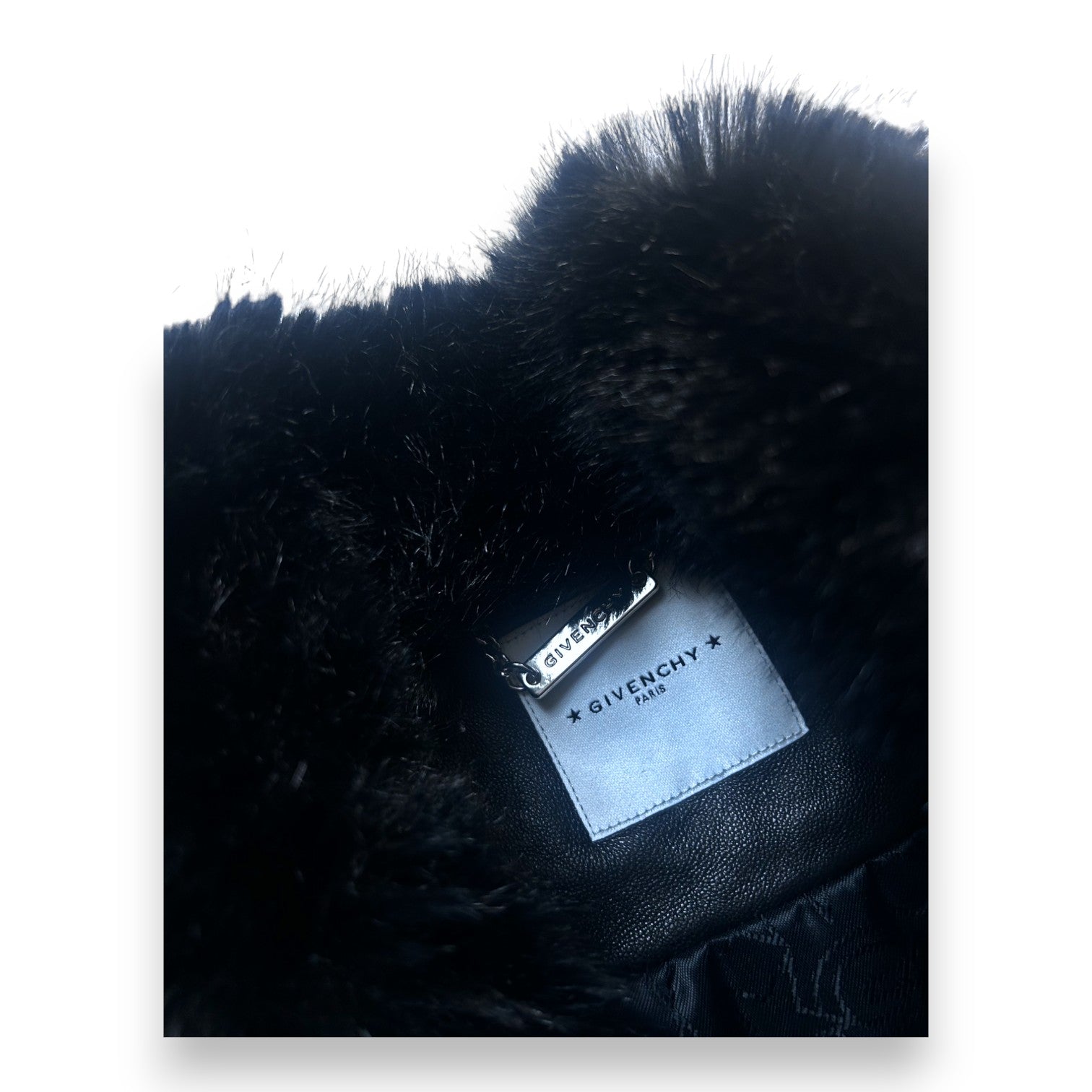 GIVENCHY - Cape zippé fausse fourrure noire  - 6 ans