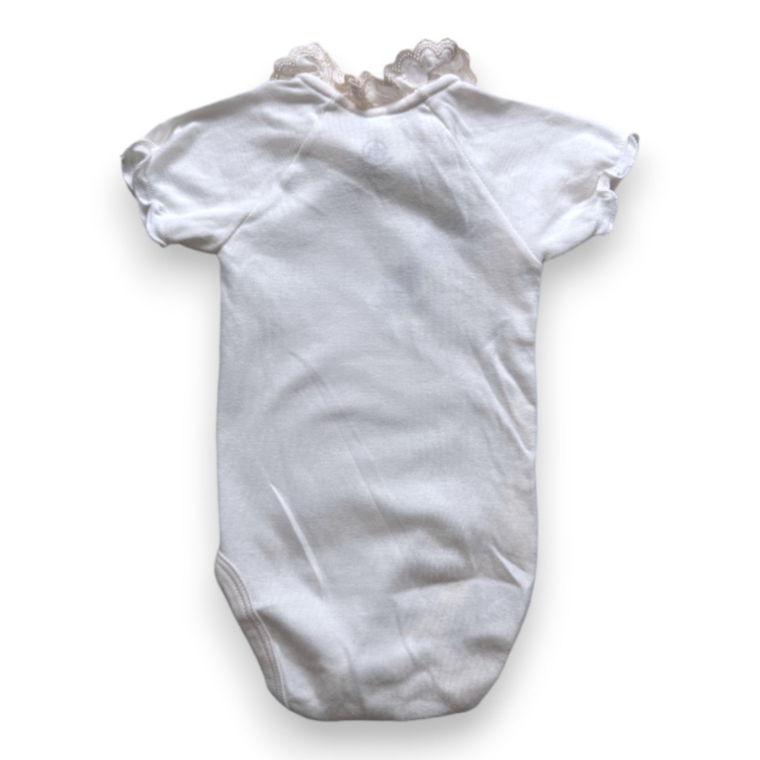 PETIT BATEAU - Body blanc avec col à volants - 6 mois