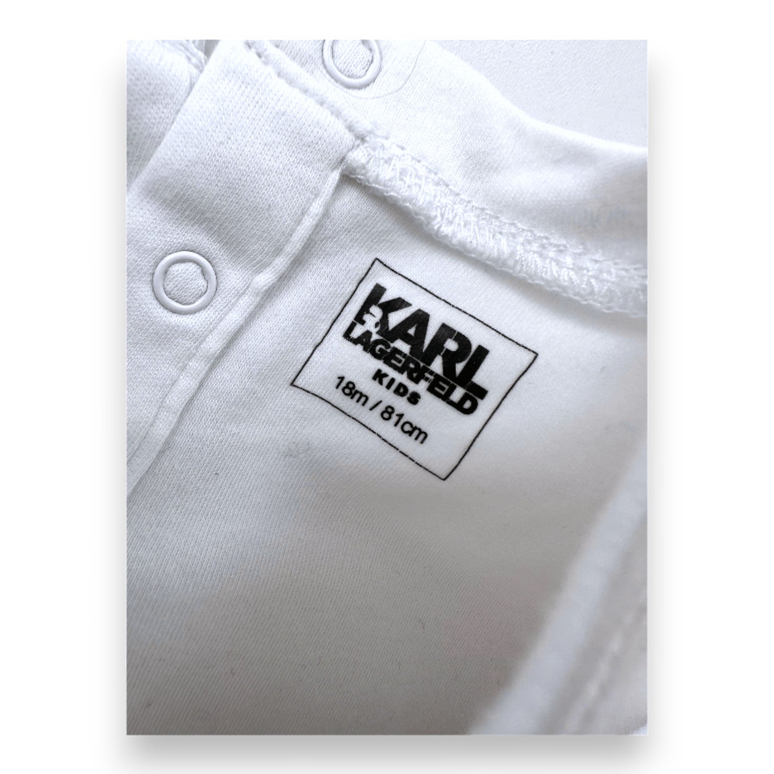 KARL LAGERFELD - T-shirt blanc à manches courtes avec imprimé - 18 mois