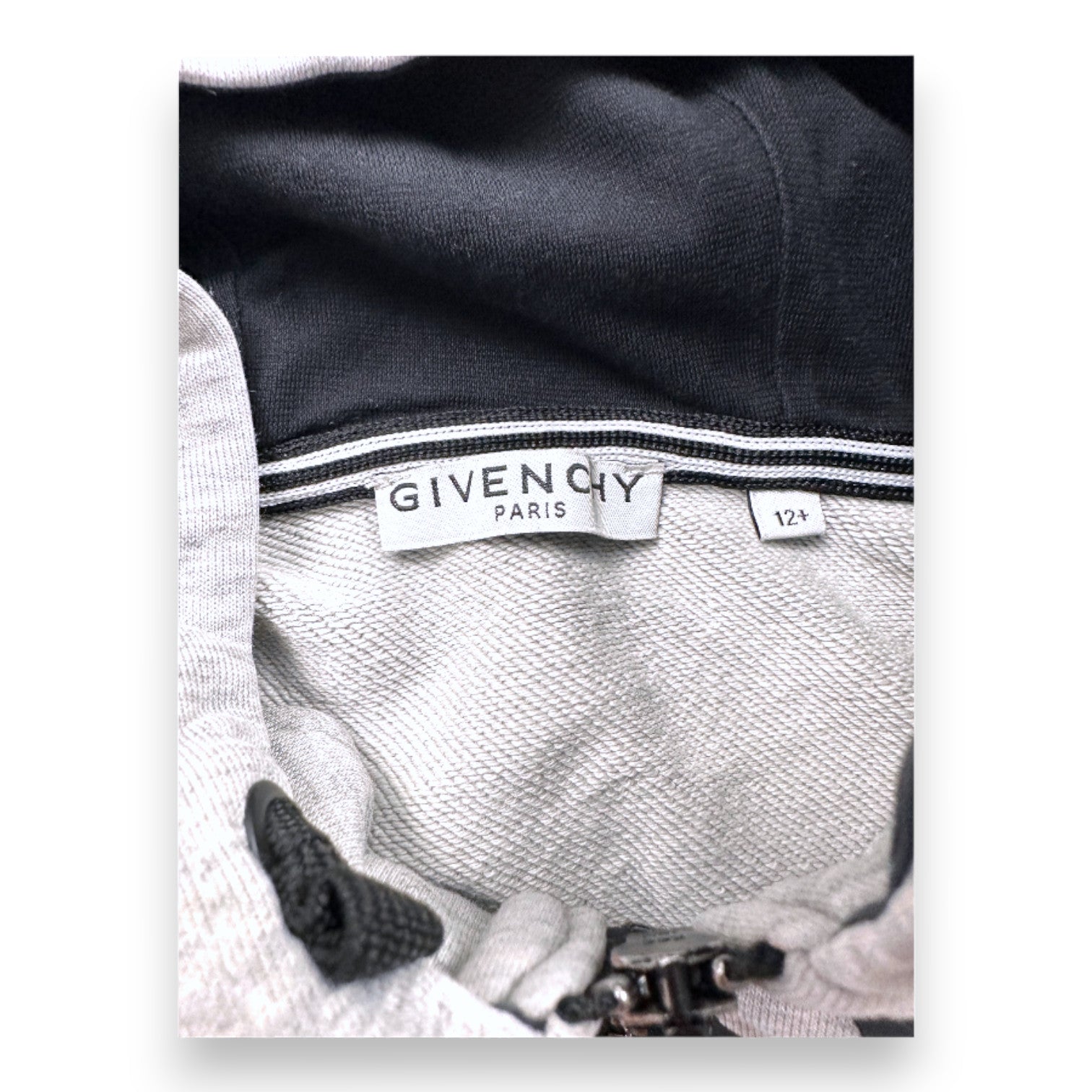 GIVENCHY - Sweat gris à capuche zippé - 12 ans