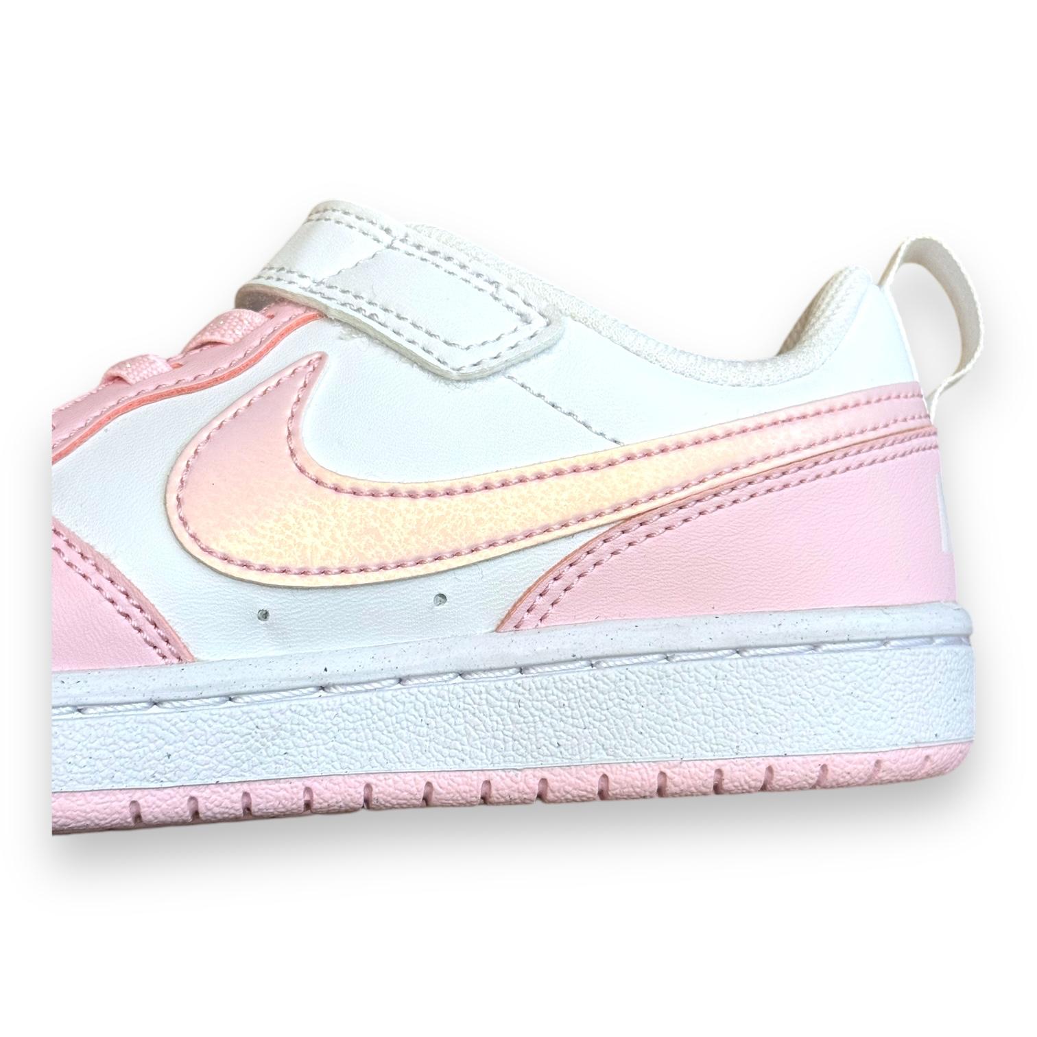 NIKE - Baskets roses et blanches - 31